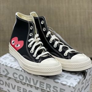 Comme des Garçons Play x Converse High-Top Sneakers Chuck Taylor All-Star